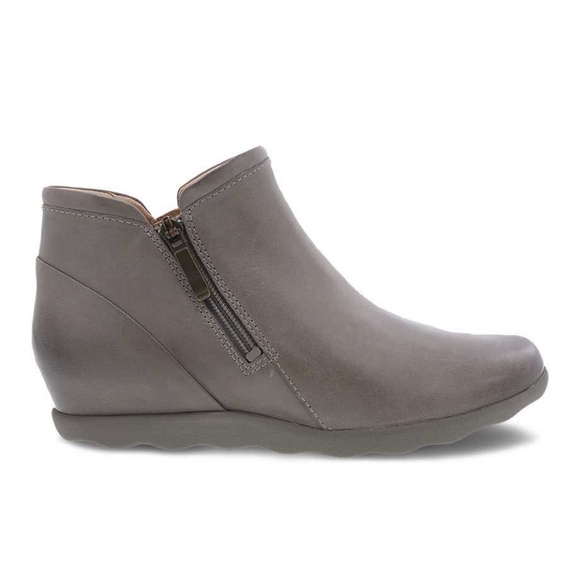 Dansko Shoes - Dansko MIKI TAUPE BURNSIHED Leather Upper Shoes Size 39 US 8.5-9